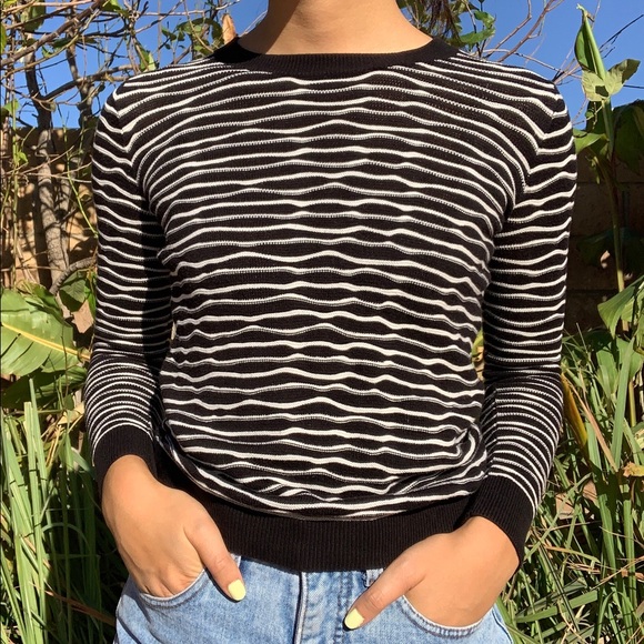 TOPSHOP - Black & white striped long sleeve top - Picture 3 of 4
